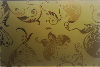 High-transparent glass