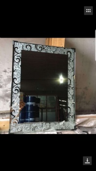 Decorative mirror